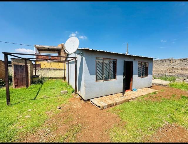 2 BEDROOM HOUSE FOR SALE IN ORANGE FARM